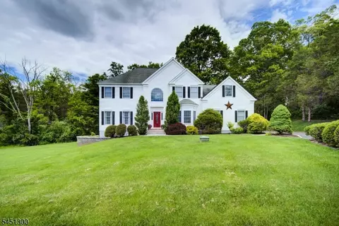 16 Ramshorn Rd, Milford, NJ 08848