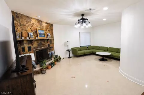 Living - 26 Benjamin Dr, Springfield, NJ 07081 photo 1 of 1