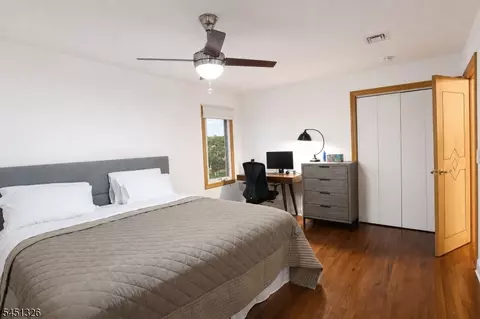 Bedroom - 26 Benjamin Dr, Springfield, NJ 07081 photo 1 of 7