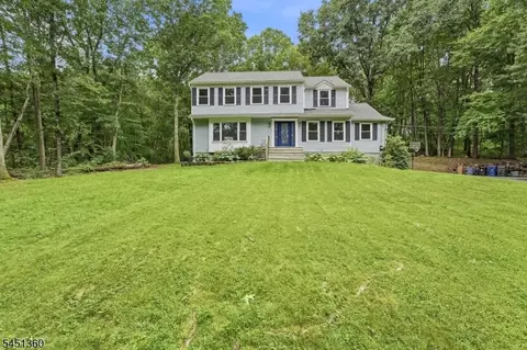 75 Waterloo Rd, Budd Lake, NJ 07828