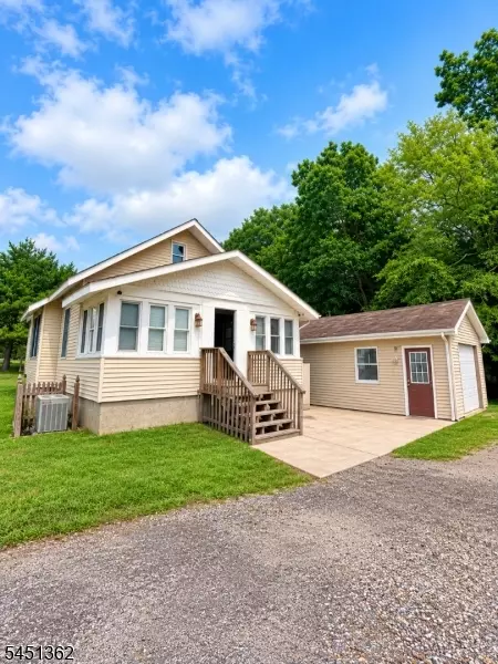 332 E Main St, Tuckerton, NJ 08087