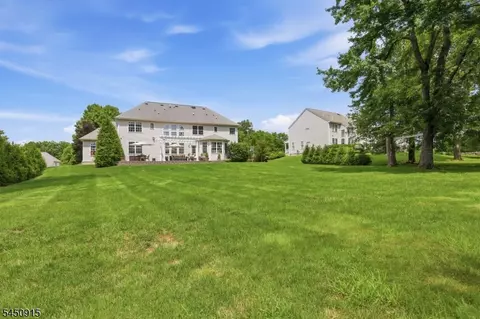 Exterior - 17 Setting Sun Dr, Hackettstown, NJ 07840 photo 5 of 6