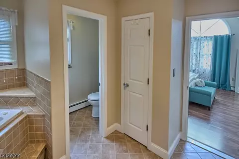 Entry Way - 2 Cayuga Trl, Wayne, NJ 07470 photo 3 of 3