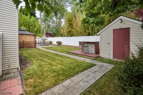 Exterior - 2 Cayuga Trl, Wayne, NJ 07470 photo 5 of 7