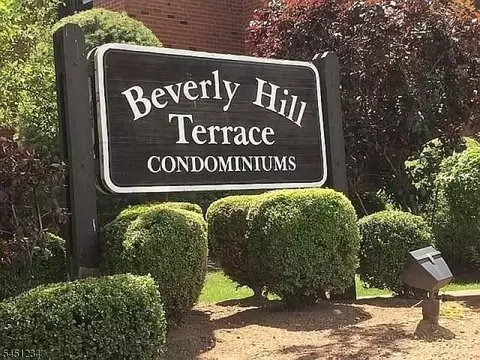 112 Beverly Hill Ter # -E, Woodbridge, NJ 07095