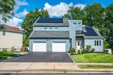 76 Revere Blvd, Edison, NJ 08820