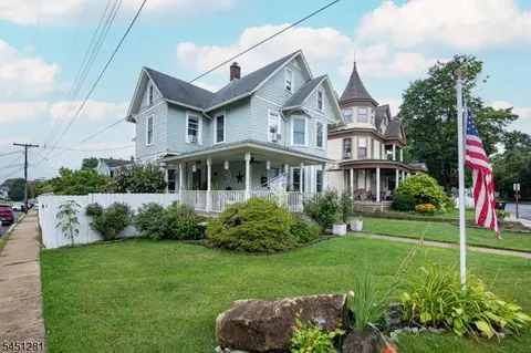 21 N Lincoln Ave, Washington, NJ 07882