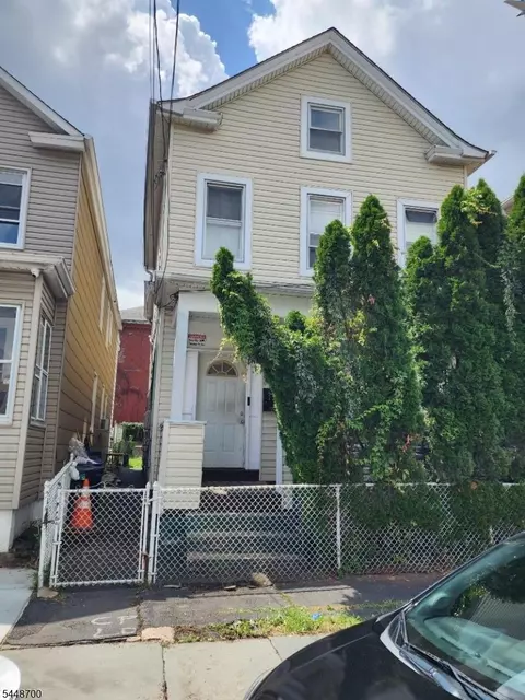 242 Magnolia Ave, Elizabeth City, NJ 07206