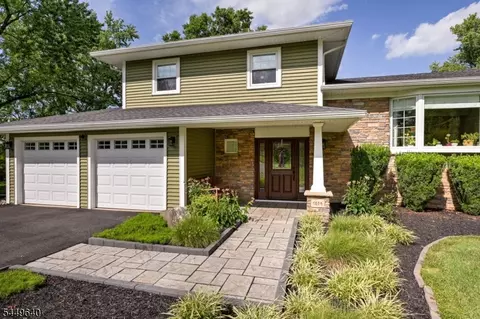 1986 Holland Brook Rd, Branchburg, NJ 08876