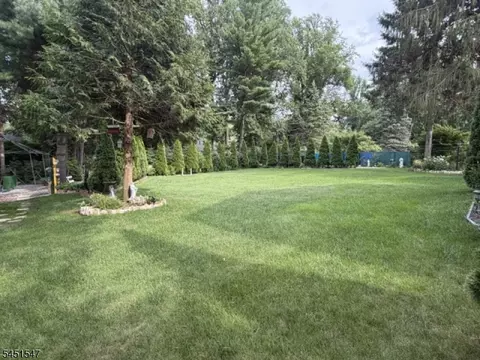 Exterior - 71 Beech Rd, Randolph, NJ 07869 photo 10 of 10