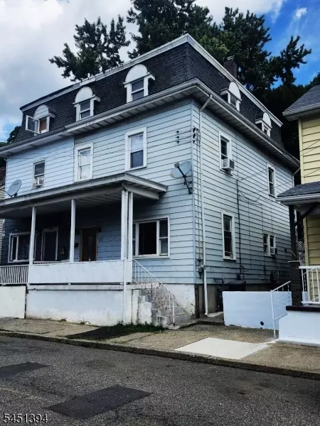 53 Brainard St, Phillipsburg, NJ 08865