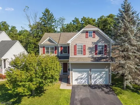 Exterior - 46 Saxton Dr, Hackettstown, NJ 07840 photo 2 of 11