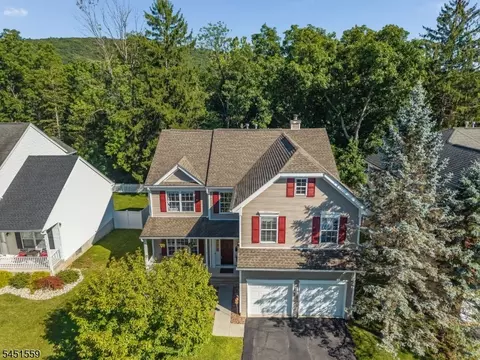 Exterior - 46 Saxton Dr, Hackettstown, NJ 07840 photo 11 of 11