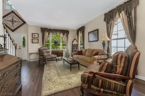Living - 46 Saxton Dr, Hackettstown, NJ 07840 photo 1 of 4