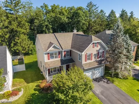 View/Area - 46 Saxton Dr, Hackettstown, NJ 07840 photo 1 of 5