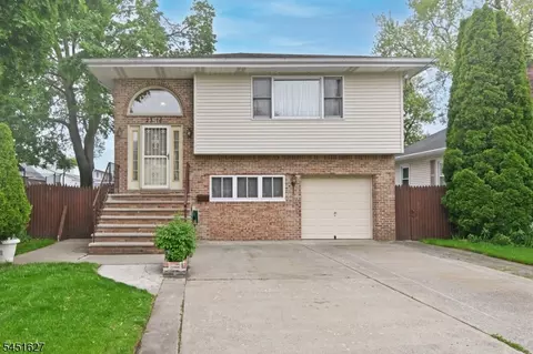 23-16 Ward St, Fair Lawn, NJ 07410