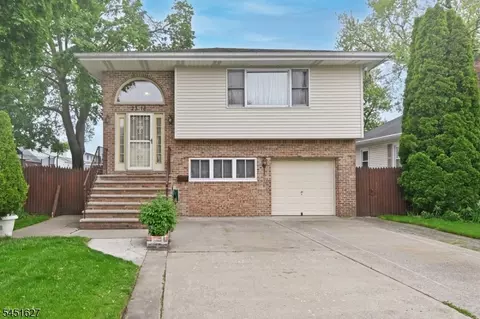 23-16 Ward St, Fair Lawn, NJ 07410