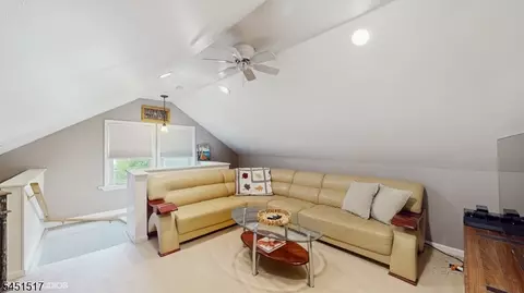 Entry Way - 403 Sharp St, Hackettstown, NJ 07840 photo 3 of 4