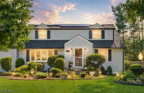 36-14 Northern Dr, Fair Lawn, NJ 07410