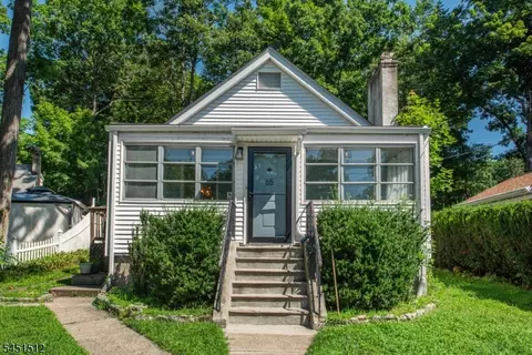 65 Kraft Pl, Ringwood, NJ 07456