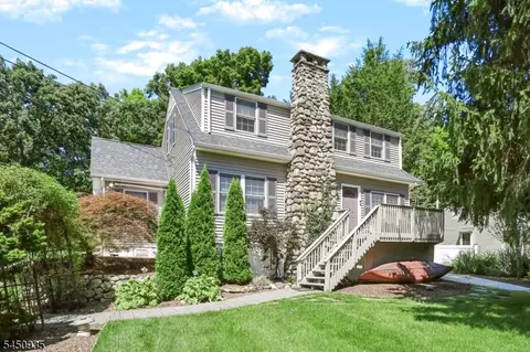 20 The Loop, Ringwood, NJ 07456