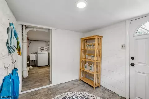 Entry Way - 78 Tooker Ave, Springfield, NJ 07081 photo 5 of 5