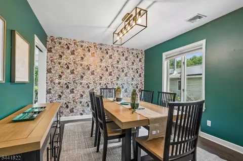Dining - 78 Tooker Ave, Springfield, NJ 07081 photo 1 of 4