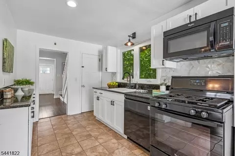 Kitchen - 78 Tooker Ave, Springfield, NJ 07081 photo 3 of 3