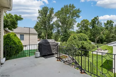 Exterior - 78 Tooker Ave, Springfield, NJ 07081 photo 3 of 9