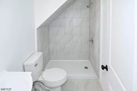 Bath - 1277 E Front St, Plainfield, NJ 07062 photo 5 of 5