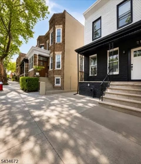 22 Union St, Jersey City, NJ 07304