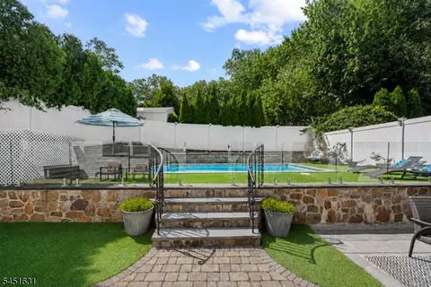 15 Edison Ave, Nutley, NJ 07110