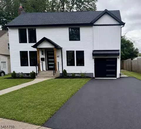 40 Phillips St, Bloomfield, NJ 07003