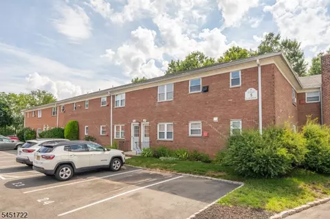 Exterior - 24 Manchester Ct, Wayne, NJ 07470 photo 2 of 3