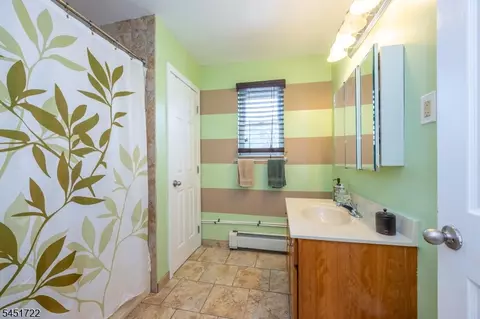 Bath - 24 Manchester Ct, Wayne, NJ 07470 photo 1 of 2