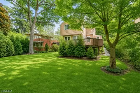 14 Brook Ct, Summit, NJ 07901 photo 3