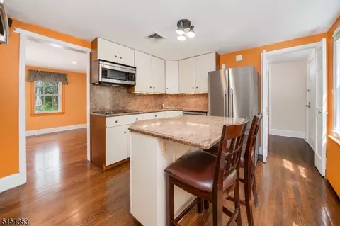 14 Brook Ct, Summit, NJ 07901 photo 5