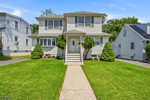 28 Kenz Ter, West Orange, NJ 07052