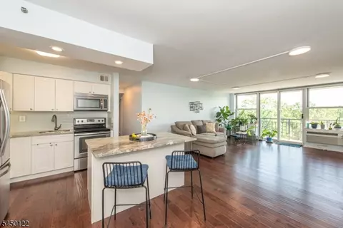 300 Main St #707, Little Falls, NJ 07424