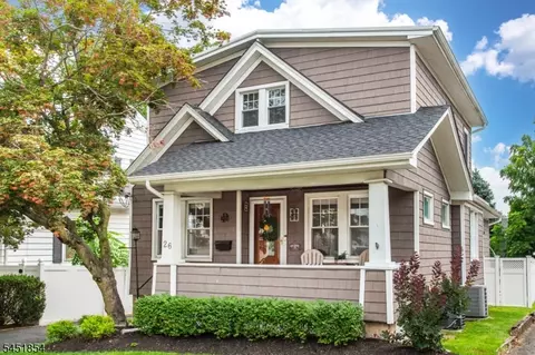 26 Dewey Ave, Totowa, NJ 07512