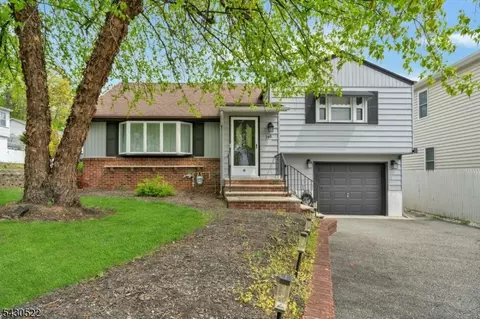 240 Gordon Ave, Totowa, NJ 07512