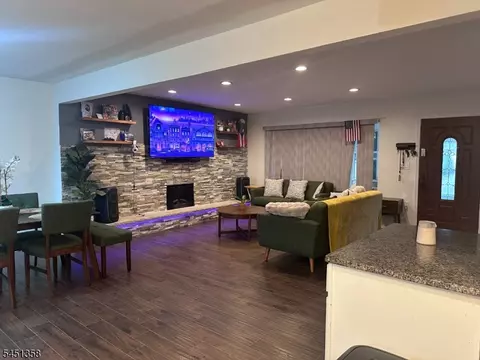 Living - 3 Lawrence Dr, Hackettstown, NJ 07840 photo 1 of 1