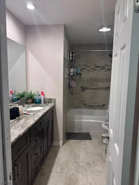 Bath - 3 Lawrence Dr, Hackettstown, NJ 07840 photo 2 of 2