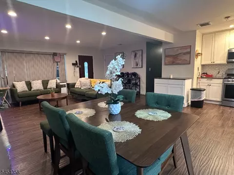 Dining - 3 Lawrence Dr, Hackettstown, NJ 07840 photo 2 of 2