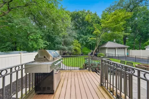 Exterior - 1041 Kenyon Ave, Plainfield, NJ 07060 photo 3 of 6