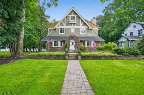 1041 Kenyon Ave, Plainfield, NJ 07060