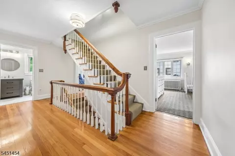 Entry Way - 1041 Kenyon Ave, Plainfield, NJ 07060 photo 9 of 10