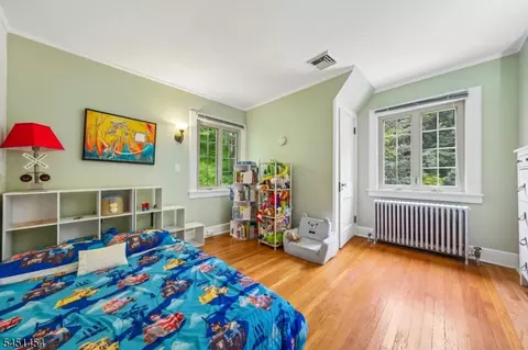 Bedroom - 1041 Kenyon Ave, Plainfield, NJ 07060 photo 6 of 7