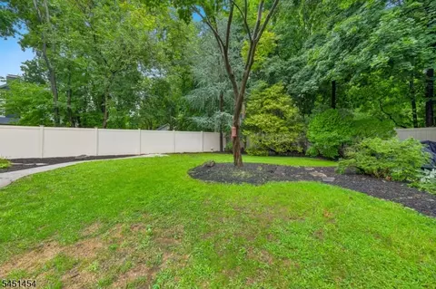Exterior - 1041 Kenyon Ave, Plainfield, NJ 07060 photo 6 of 6