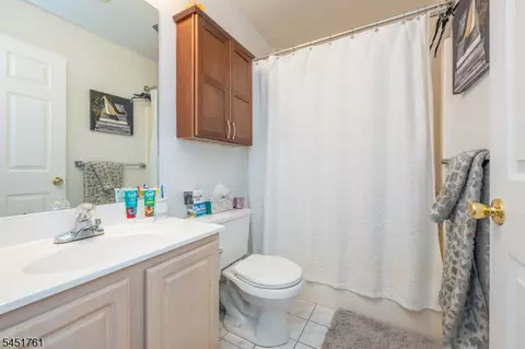 Other - 10 Parkside Ct, Wayne, NJ 07470 photo 7 of 9